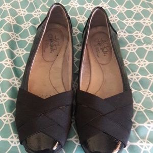 Life Stride Soft flats